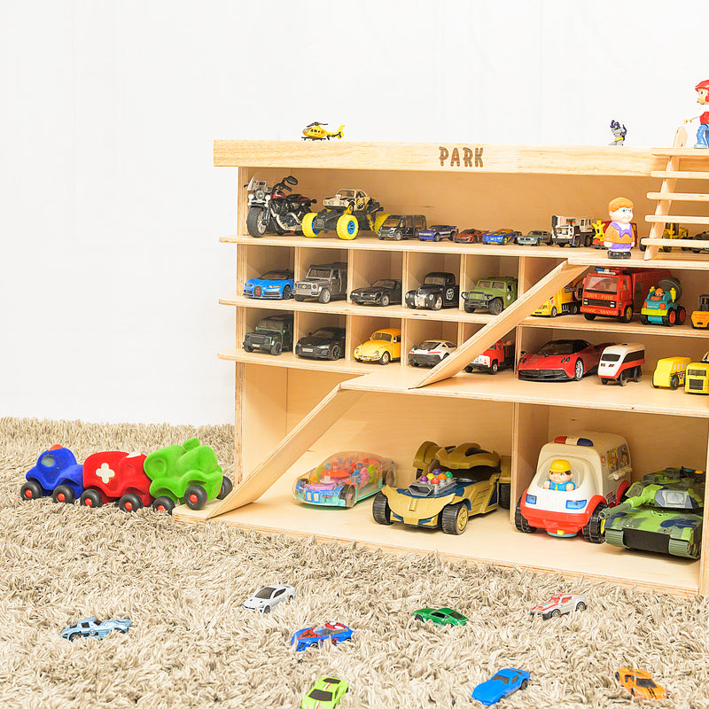 Awwlie's Car Park - Car Garage